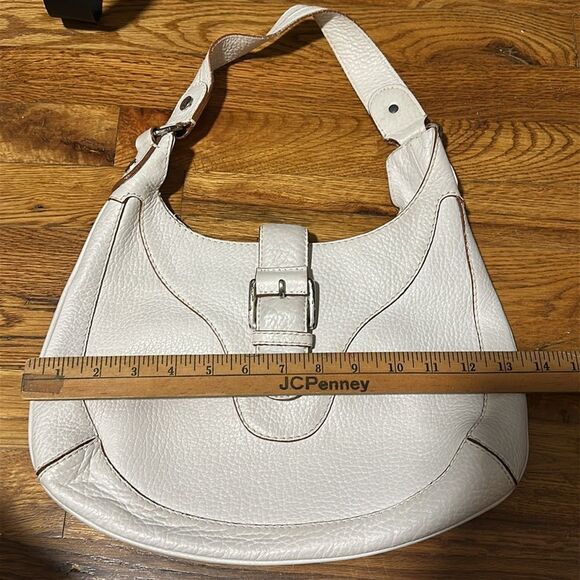 Michael kors pebble leather cream color shoulder bag - Picture 7 of 8